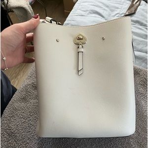 white kate spade bucket bag